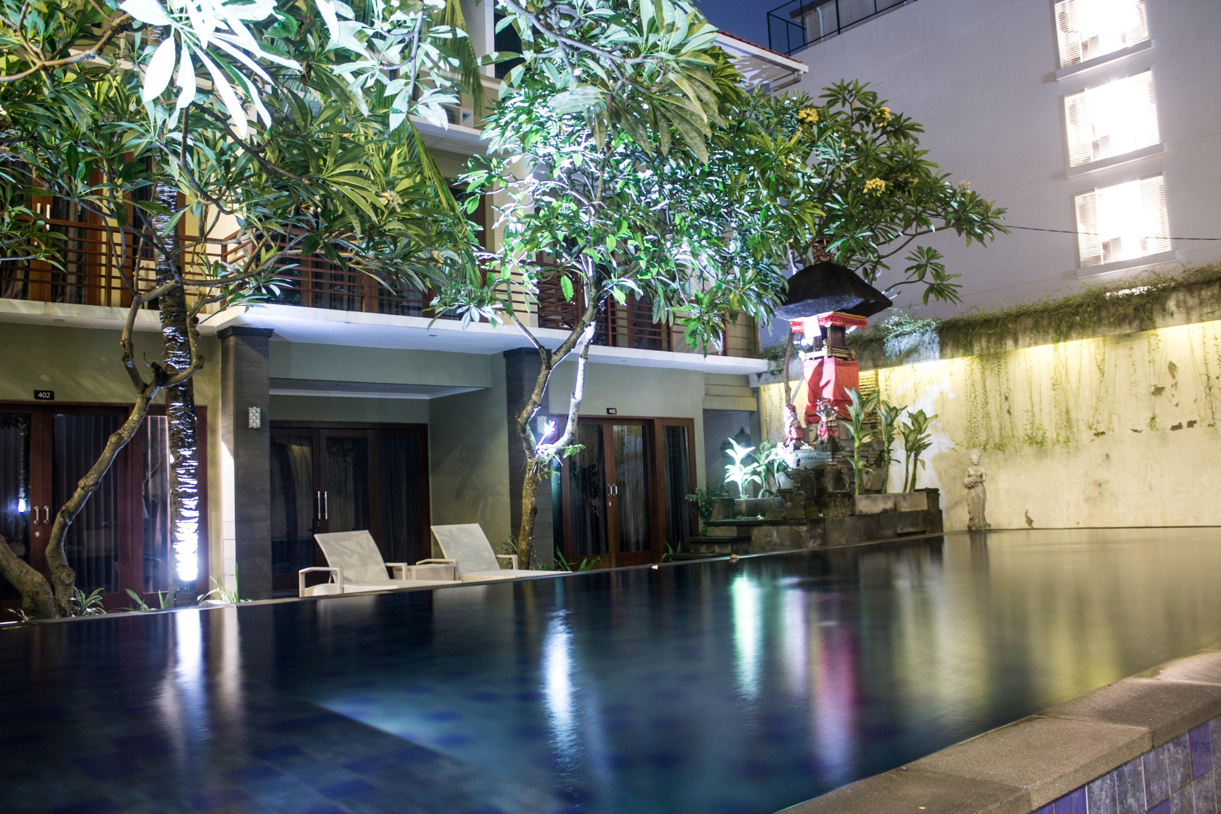 Transera Kamini Legian Hotel Exteriér fotografie