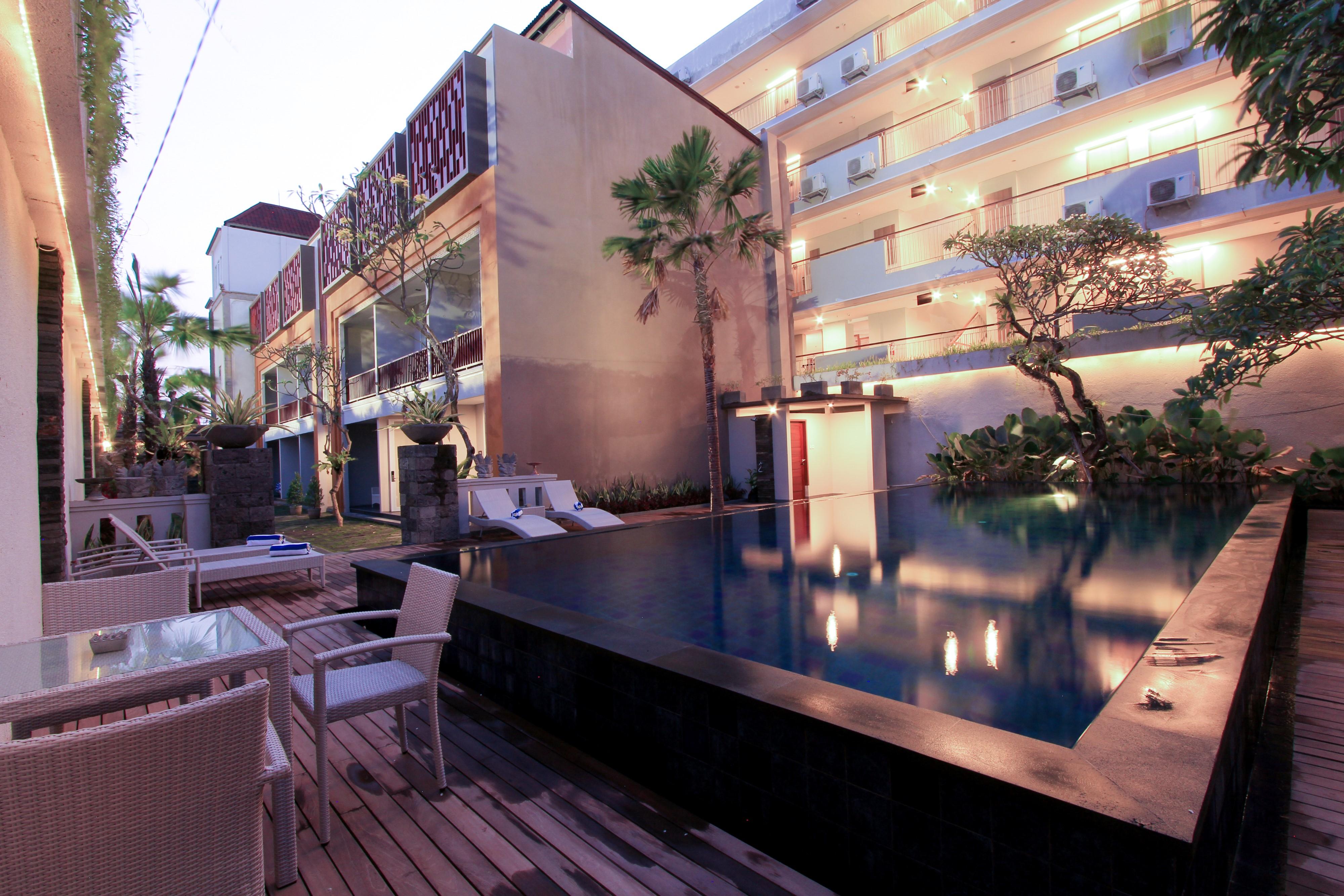Transera Kamini Legian Hotel Exteriér fotografie