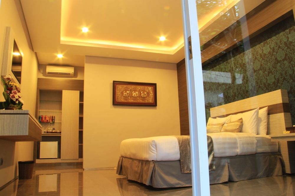 Transera Kamini Legian Hotel Exteriér fotografie