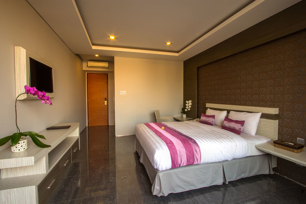 Transera Kamini Legian Hotel Exteriér fotografie