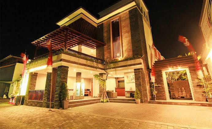 Transera Kamini Legian Hotel Exteriér fotografie